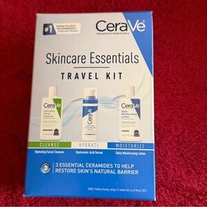 CeraVe Skincare Essentials Travel Kit -NIB